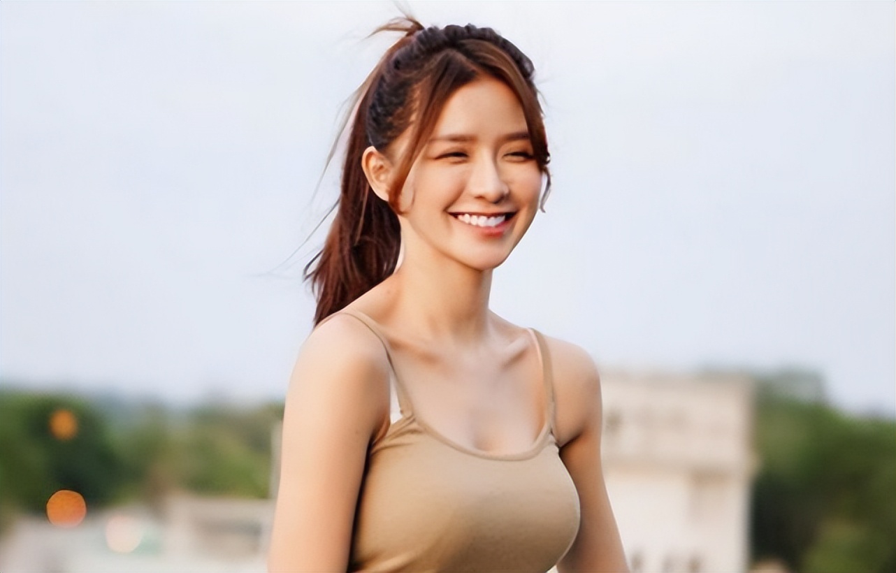 蔡卓宜个人简介（卓宜因家境贫寒，22岁嫁富商，离婚后来中国发展，如今活成这样）