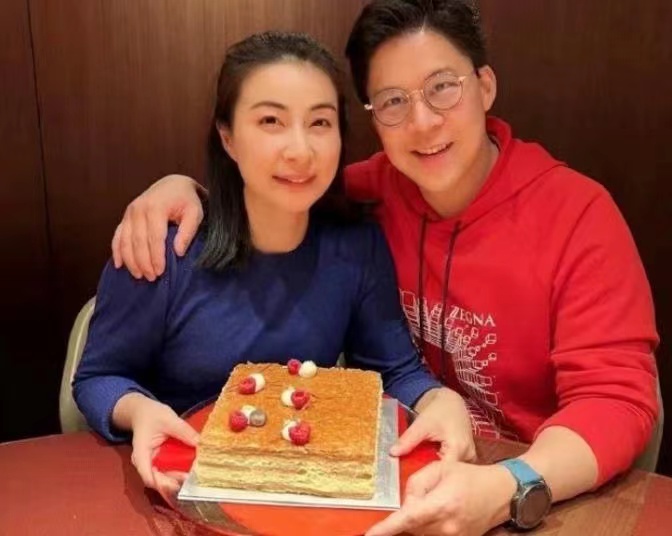 跳水女王郭晶晶简介（“下嫁”豪门十年，她凭什么赢得了霍家的尊重？）