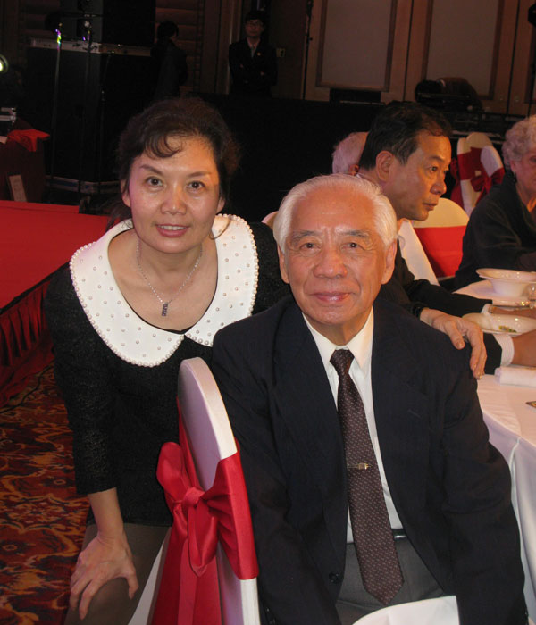 吴霜简介(吴霜：想念我的六叔吴祖强)