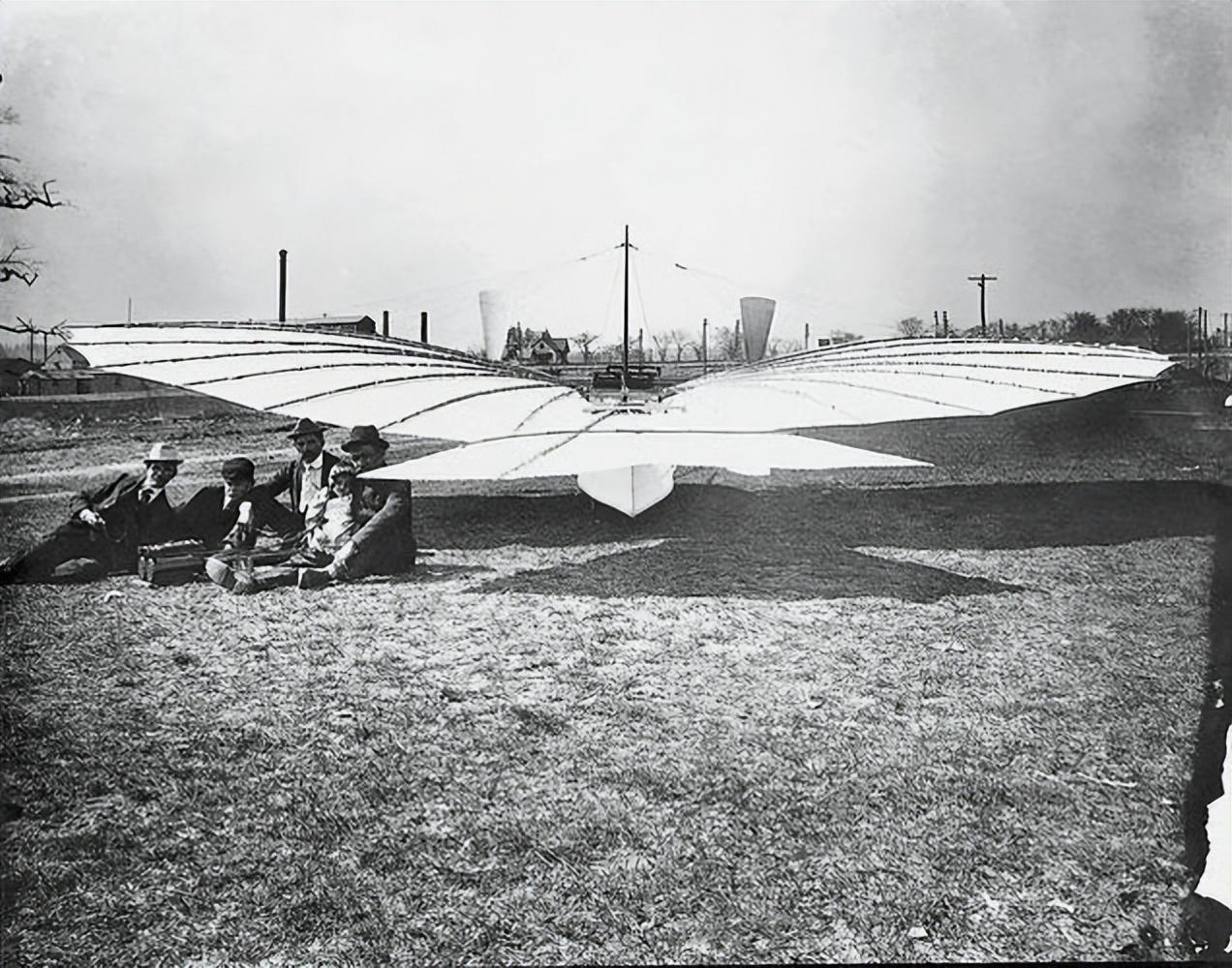 飞机的发明者是谁(谁才是真正的“飞机之父”，第一架飞机是谁发明的？)