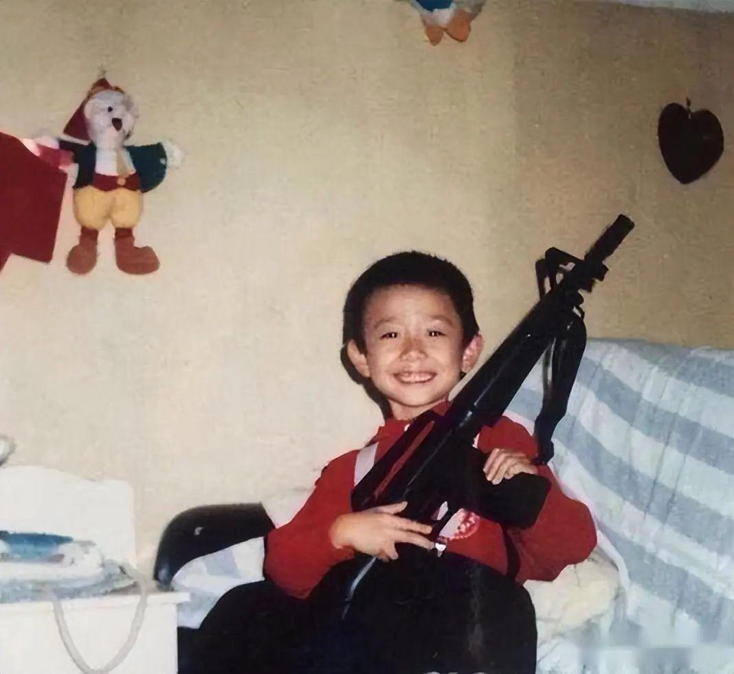 张一山是谁(张一山：从“天赋型”到“别把我当好演员”，30岁的他很卑微)