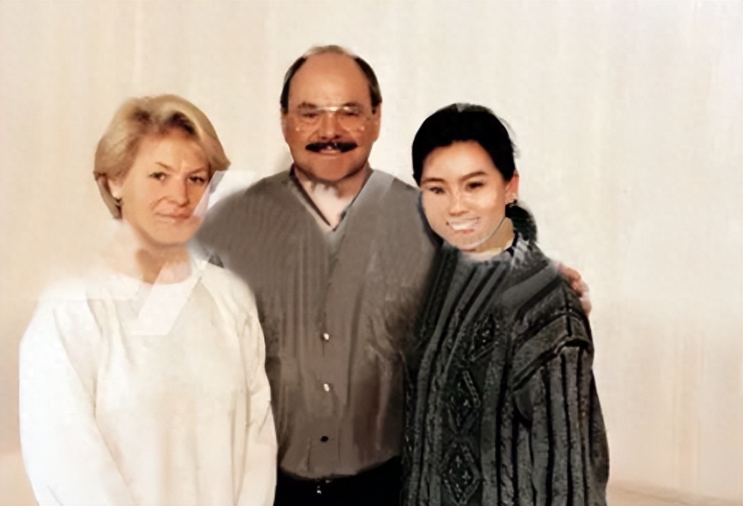 方静个人资料：一生未婚，患癌早逝痛了父母心