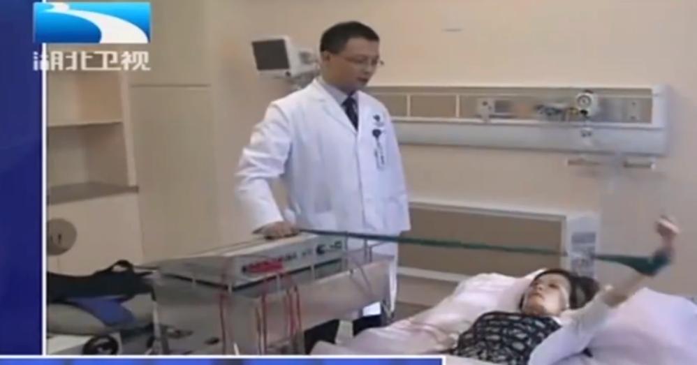 桑兰是谁(“跳马皇后”桑兰：17岁瘫痪，33岁冒死产子，被丈夫宠成公主)