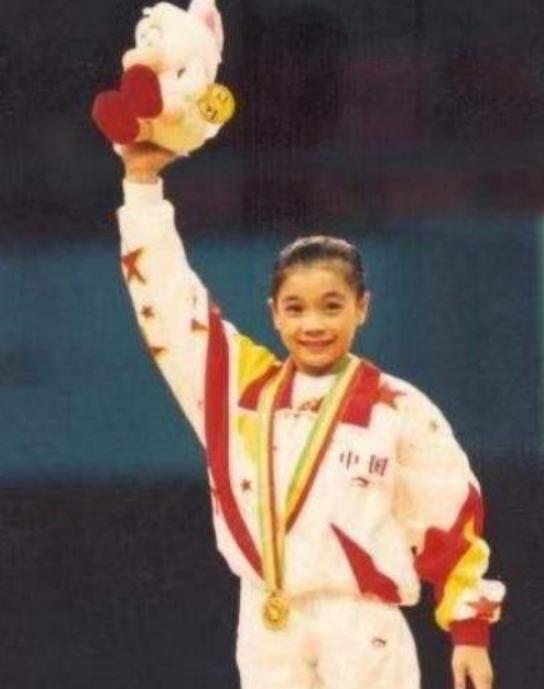 桑兰是谁(“跳马皇后”桑兰：17岁瘫痪，33岁冒死产子，被丈夫宠成公主)