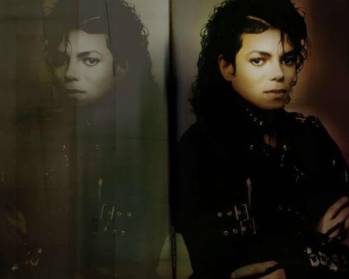 世界舞王是谁(迈克尔杰克逊全球公认的超级巨星，世界舞王，第一次演出时才5岁)