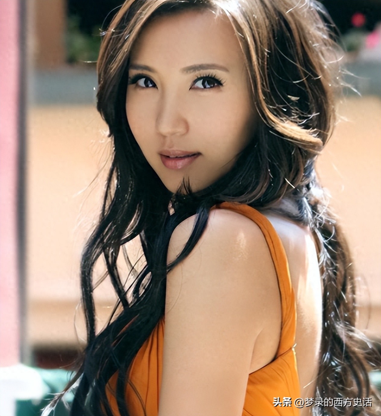 “万人迷”陈好个人资料：事业巅峰期隐退，嫁百亿富豪连生三子