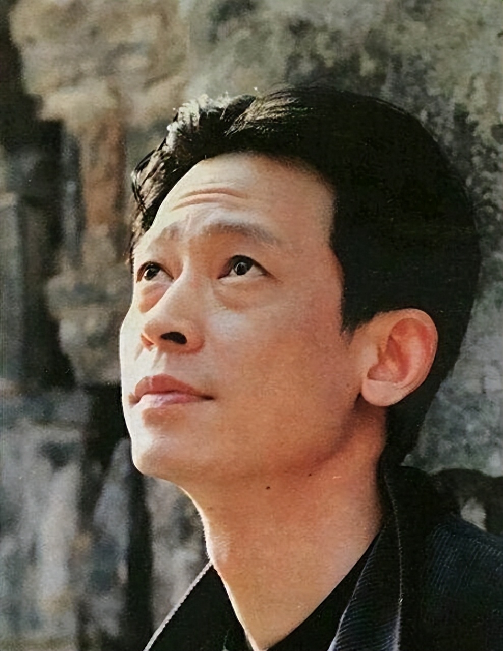 王志文个人资料：情史最丰富的影帝，恋过许晴爱过徐帆，最后迎娶女总裁