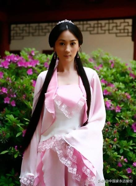 许还幻个人资料：低调本质的表演魅力