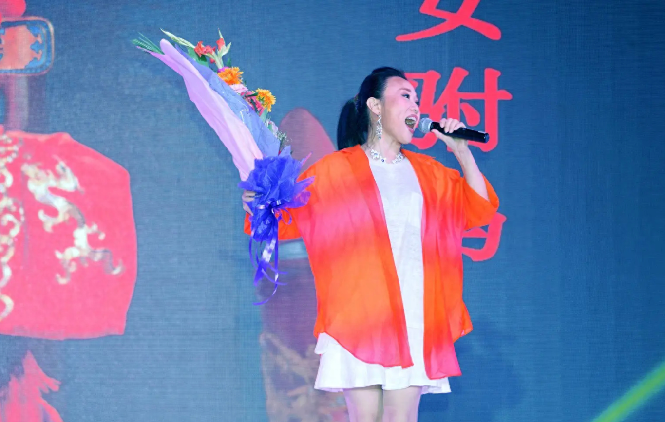 演员吴琼个人资料：我这辈子最正确的决定，就是和大11岁的婆婆处成姐妹