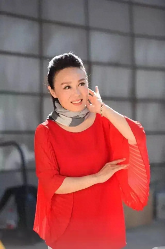 演员吴琼个人资料：我这辈子最正确的决定，就是和大11岁的婆婆处成姐妹