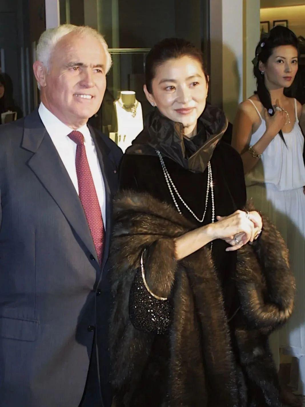 张婧仪个人简介及资料（钝感美人张婧仪：她的长相妙在哪？）