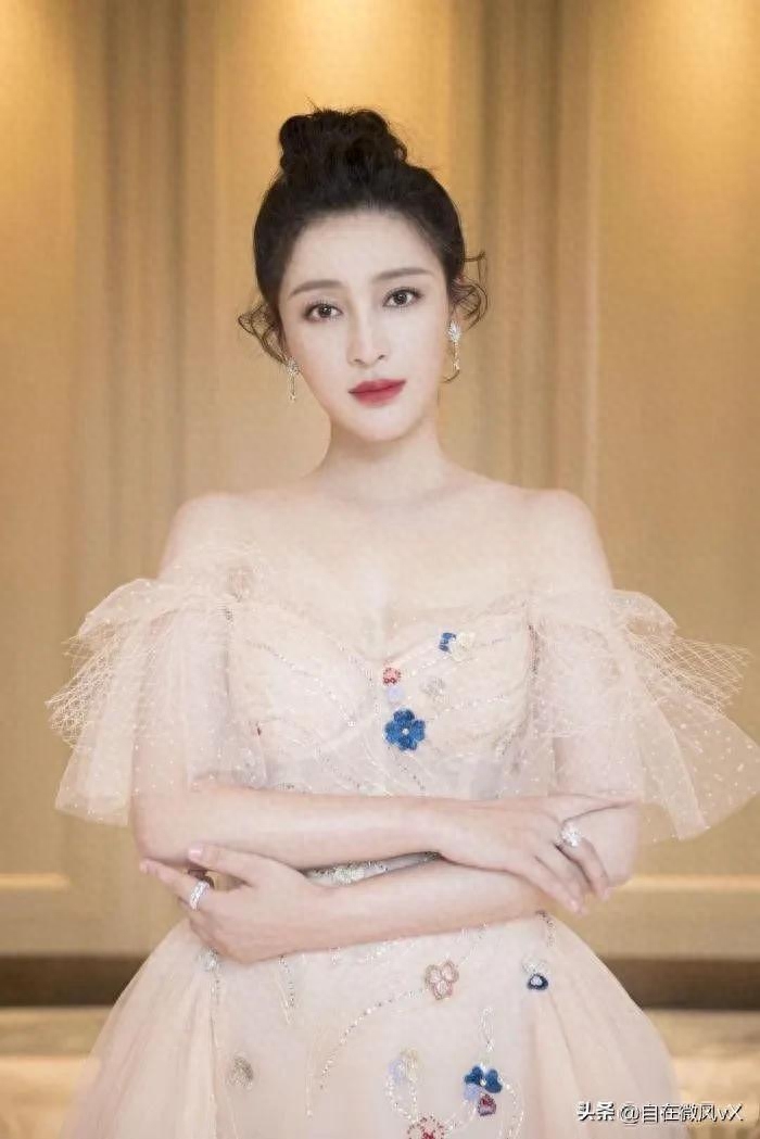 “最美潘金莲”甘婷婷 个人资料，性感妩媚，明艳动人